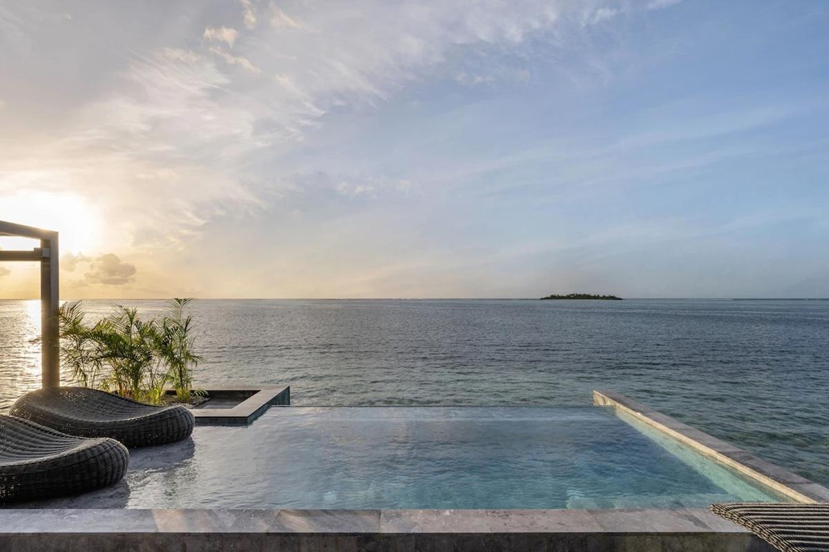 Madifushi Private Island Hotel Meemu Atoll Exterior photo
