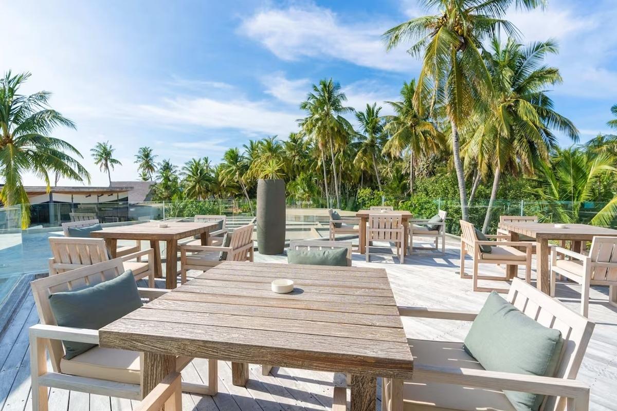 Madifushi Private Island Hotel Meemu Atoll Exterior photo