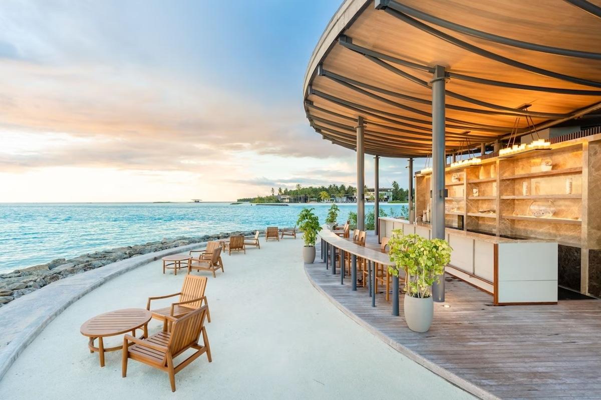 Madifushi Private Island Hotel Meemu Atoll Exterior photo